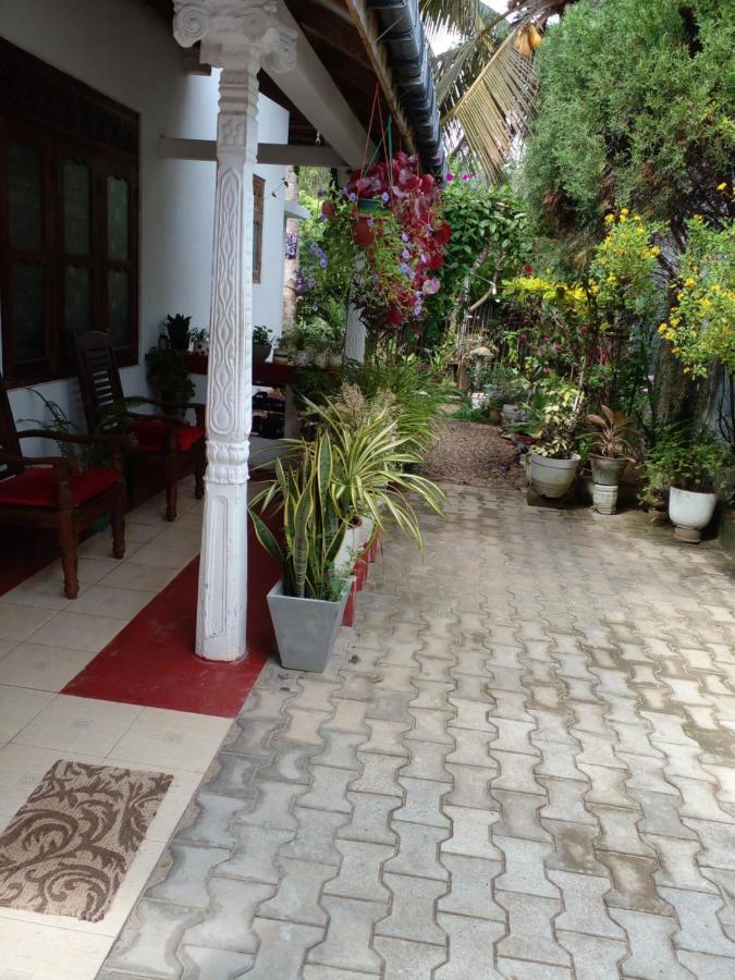 Gem Villa Weligama Buitenkant foto