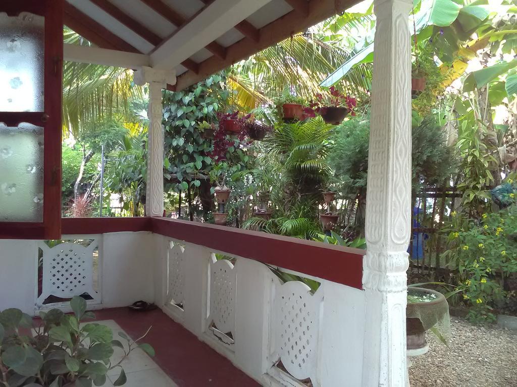 Gem Villa Weligama Buitenkant foto