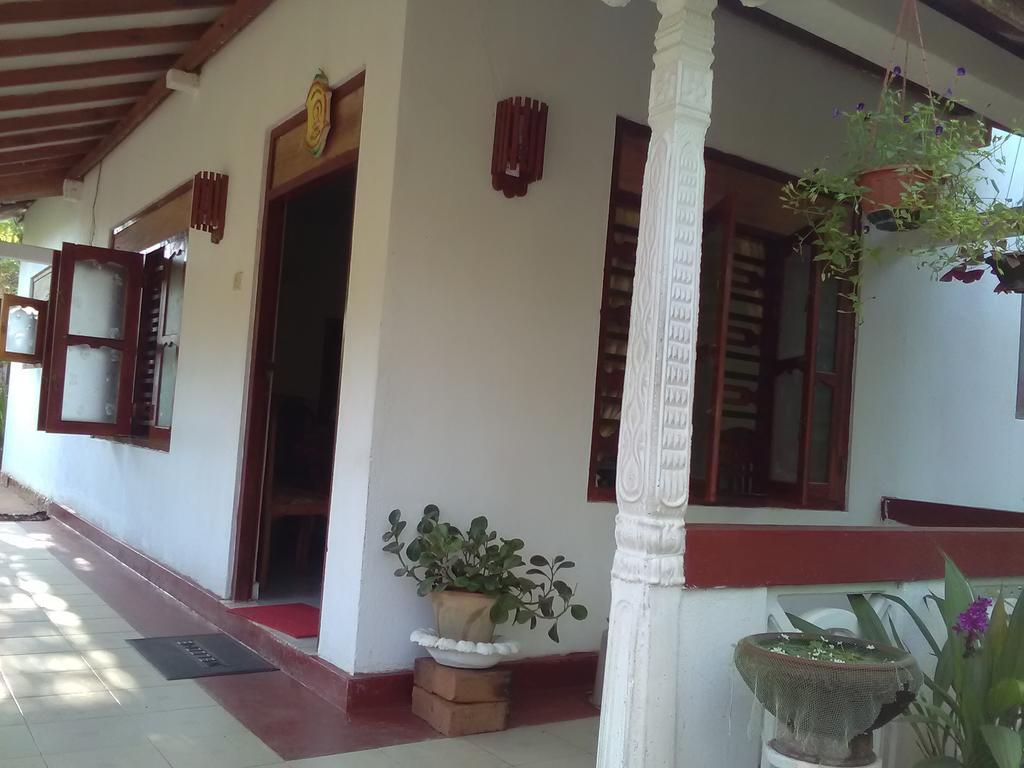 Gem Villa Weligama Buitenkant foto